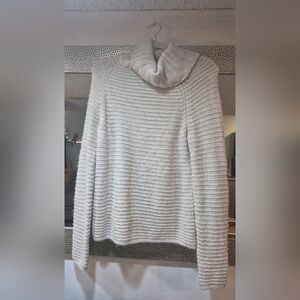 Denver Hayes Turtleneck